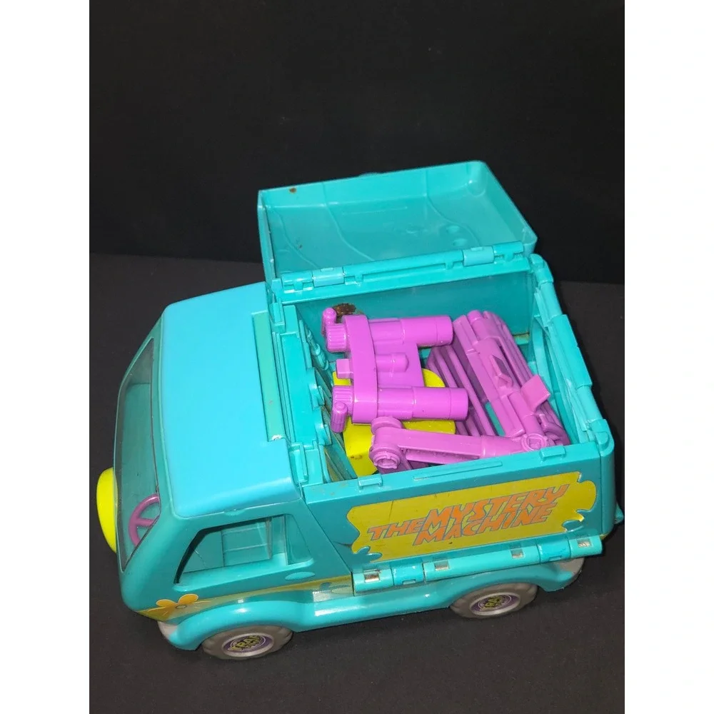 Scooby Doo Mystery Machine Toy Van‎ Playset with Accessories Kids Fun